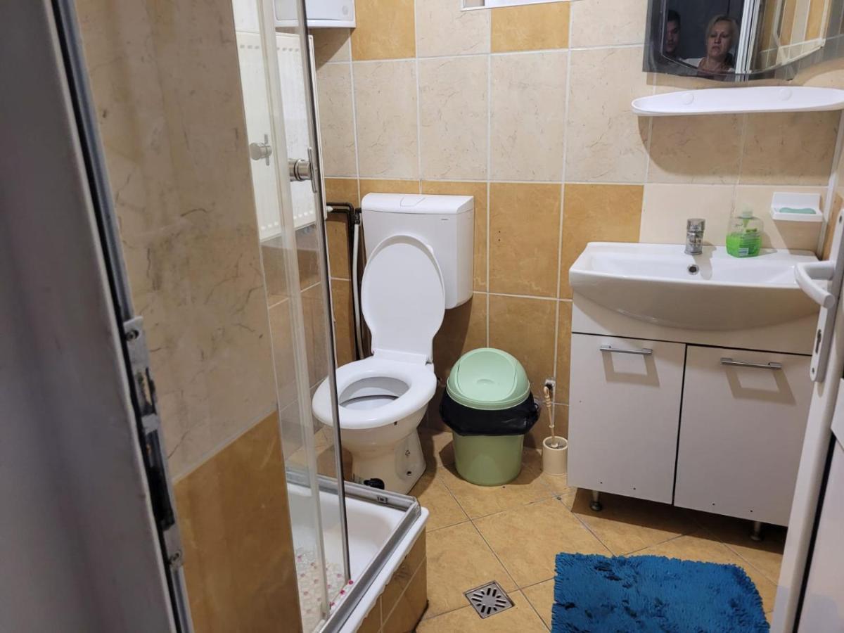 Hôtel Zenlux à Iasi Extérieur photo