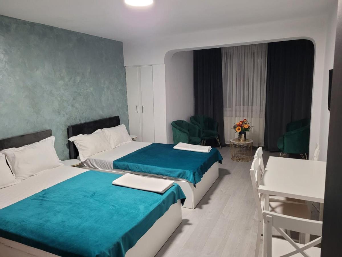 Hôtel Zenlux à Iasi Extérieur photo